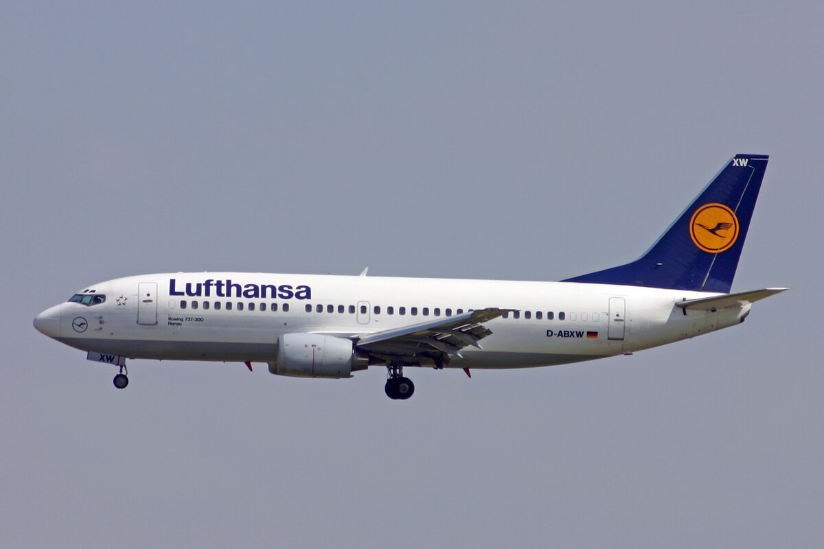 Lufthansa, D-ABXW, Boeing B737-330, msn: 24561/1785,  Hanau , 31.August 2007, LYS Lyon-Saint-Exupéry, France.