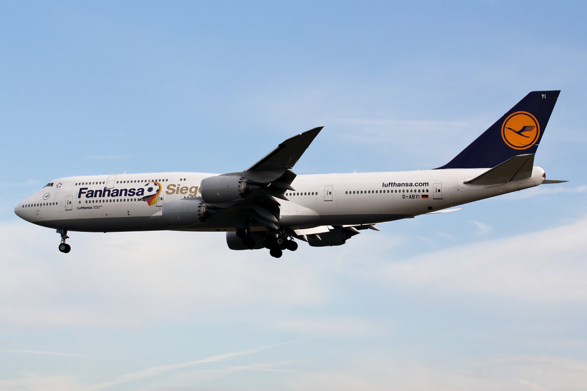 Lufthansa D-ABYI bei der Landung in Frankfurt 8.7.2016