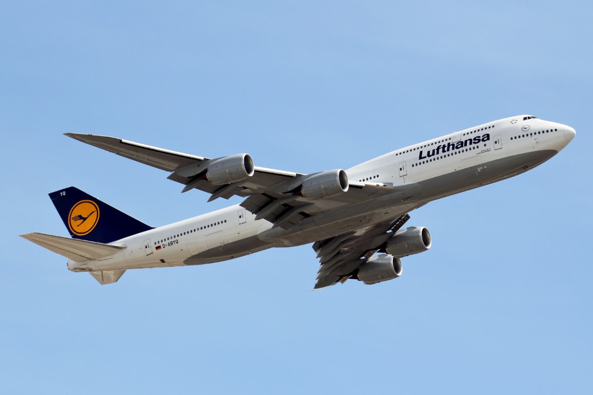 Lufthansa D-ABYQ beim Start in Frankfurt 17.6.2015