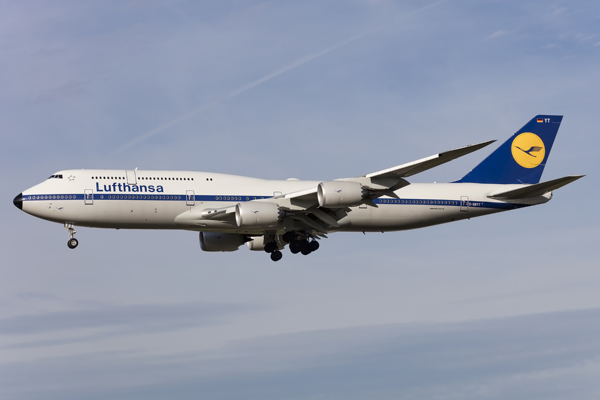Lufthansa, D-ABYT, Boeing, B747-830, 08.11.2015, FRA, Frankfurt, Germany 



