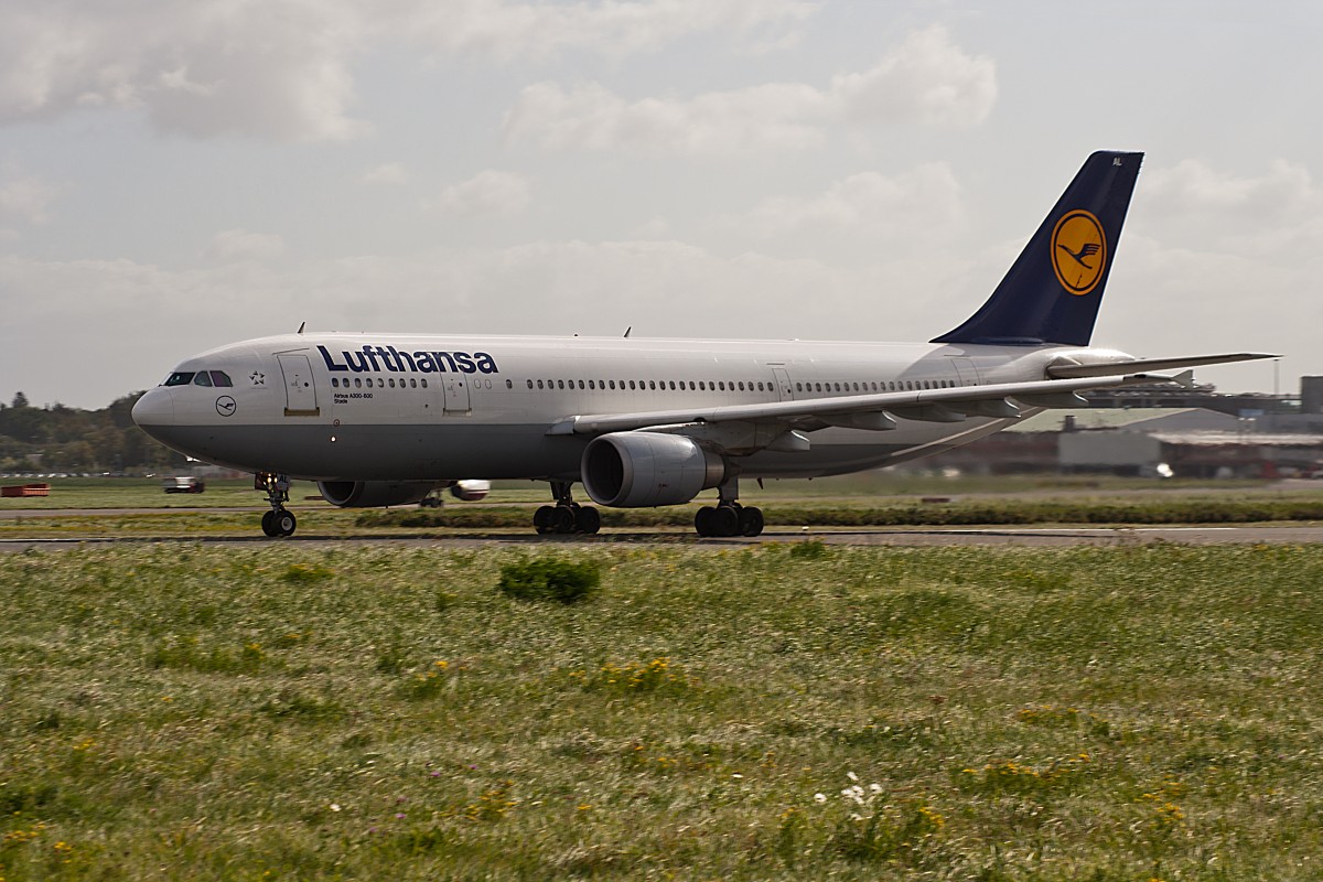 Lufthansa D-AIAL Airbus A300-600-Stade, am Hamburg Airport.
Am 15.09.2007