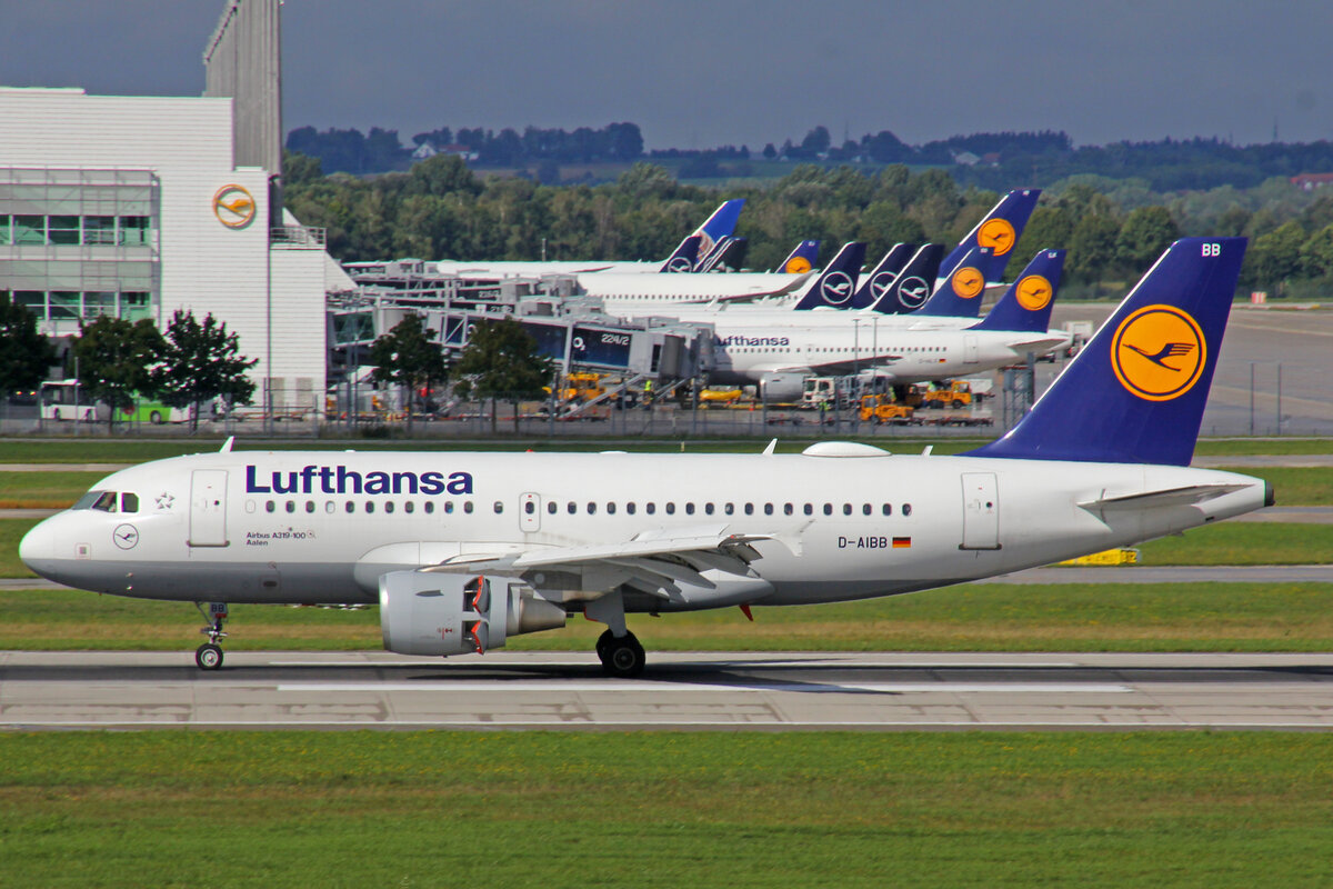 Lufthansa, D-AIBB, Airbus A319-112,  Aalen , msn: 4182, 10.September 2022, MUC München, Germany.