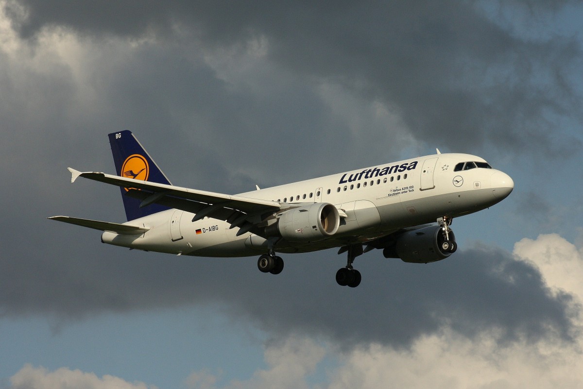 Lufthansa, D-AIBG, (c/n 4841),Airbus A 319-112, 21.07.2015, HAM-EDDH, Hamburg, Germany(Taufname :Kirchheim unter Teck) 