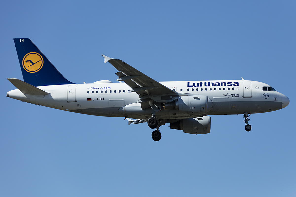 Lufthansa, D-AIBH, Airbus, A319-112, 19.04.2019, FRA, Frankfurt, Germany 


