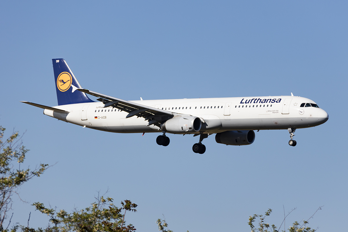 Lufthansa, D-AIDB, Airbus, A321-231, 30.04.2017, FCO, Roma, Italy 




