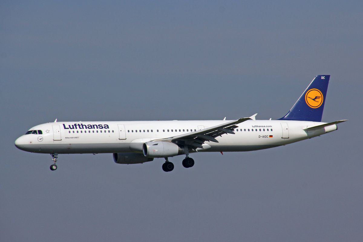Lufthansa, D-AIDC, Airbus A321-231, 25.September 2016, MUC München, Germany.