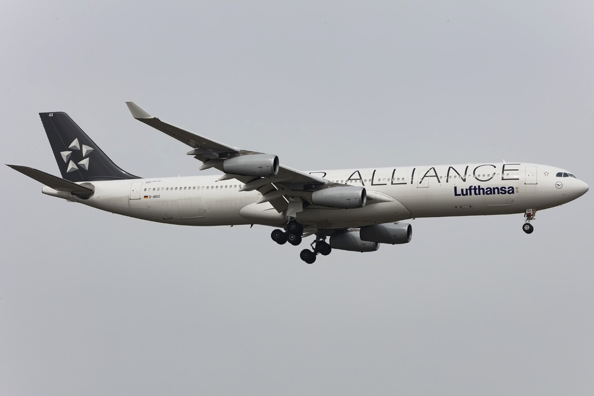 Lufthansa, D-AIGX, Airbus, A340-313, 02.04.2016, FRA, Frankfurt, Germany 



