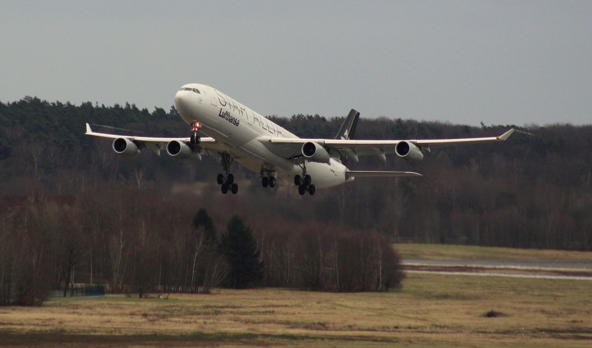 Lufthansa, D-AIGY, (c/n 335),Airbus A 340-313X,22.02.2016, CGN-EDDK, Köln-Bonn, Germany (STAR ALLIANCE cs.,Name:Lünen) 