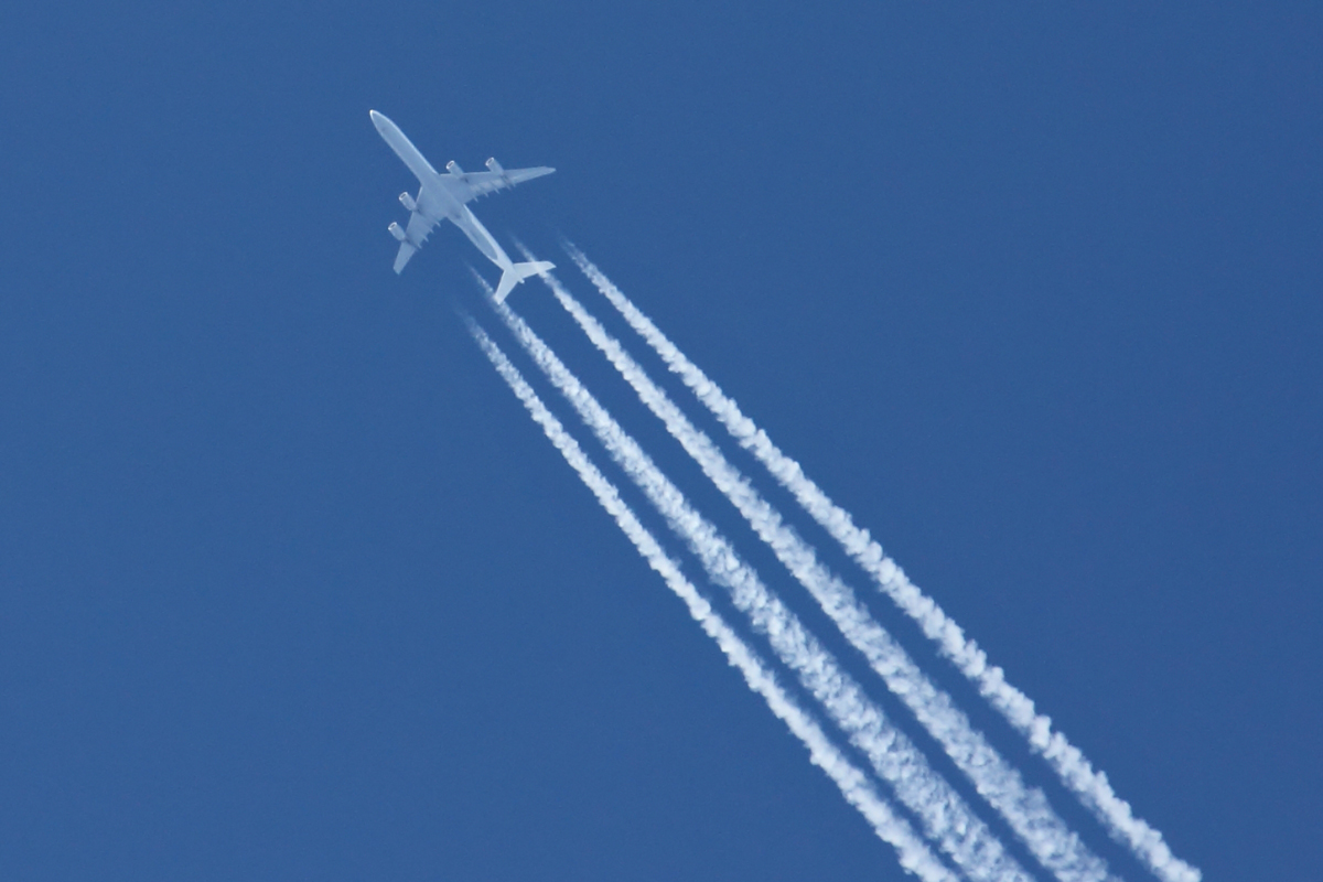 Lufthansa D-AIH? über Recklinghausen 27.9.2014