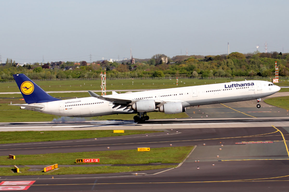 Lufthansa D-AIHF bei der Landung in Düsseldorf 5.5.2016