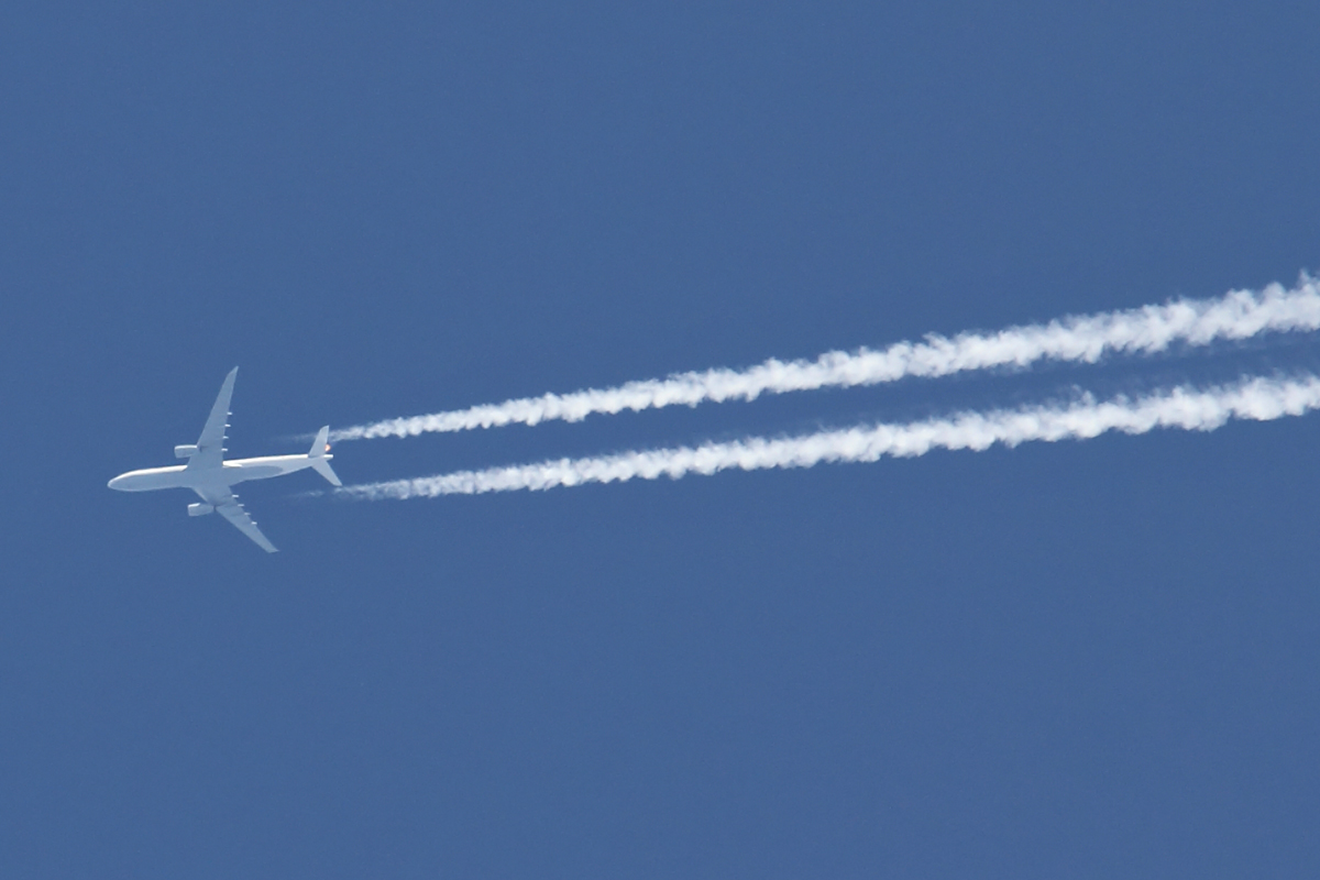 Lufthansa D-AIK? über Castrop-Rauxel 2.8.2014