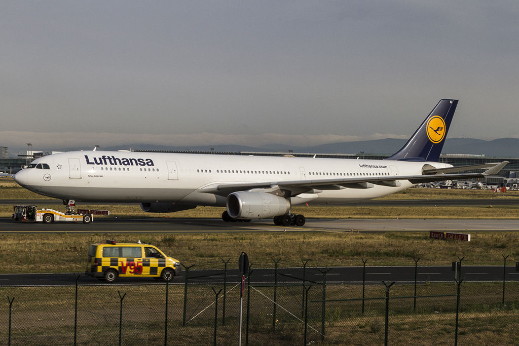 Lufthansa, D-AIKI, Airbus, A330-343X, 11.08.2015, FRA, Frankfurt, Germany



