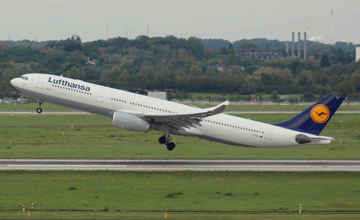 Lufthansa, D-AIKJ,MSN 701, Airbus A 330-343X,17.09.2017, DUS-EDDL, Düsseldorf, Germany (Name: Bottrop) 