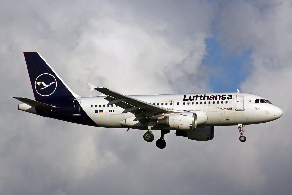 Lufthansa, D-AILI, Airbus A319-114, msn: 651,  Bad Nauheim , 26.November 2022, ZRH Zürich, Switzerland.