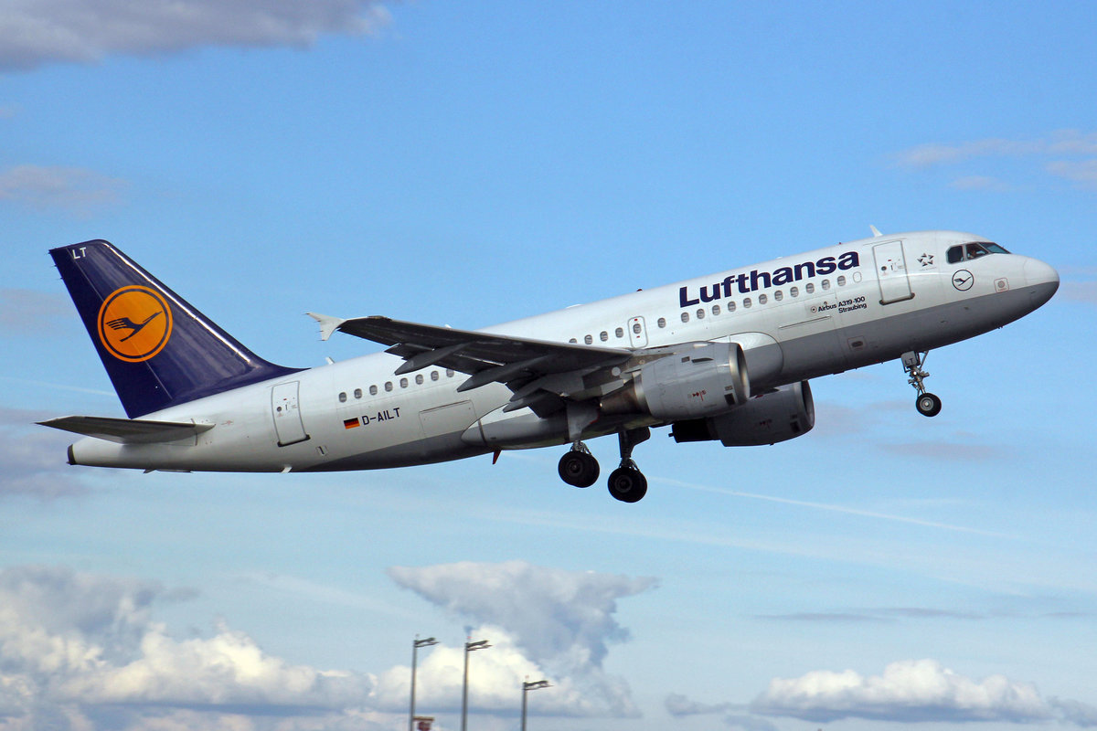 Lufthansa, D-AILT, Airbus A319-114, msn: 738,  Straubing , 20.Mai 2017, FRA Frankfurt am Main, Germany.