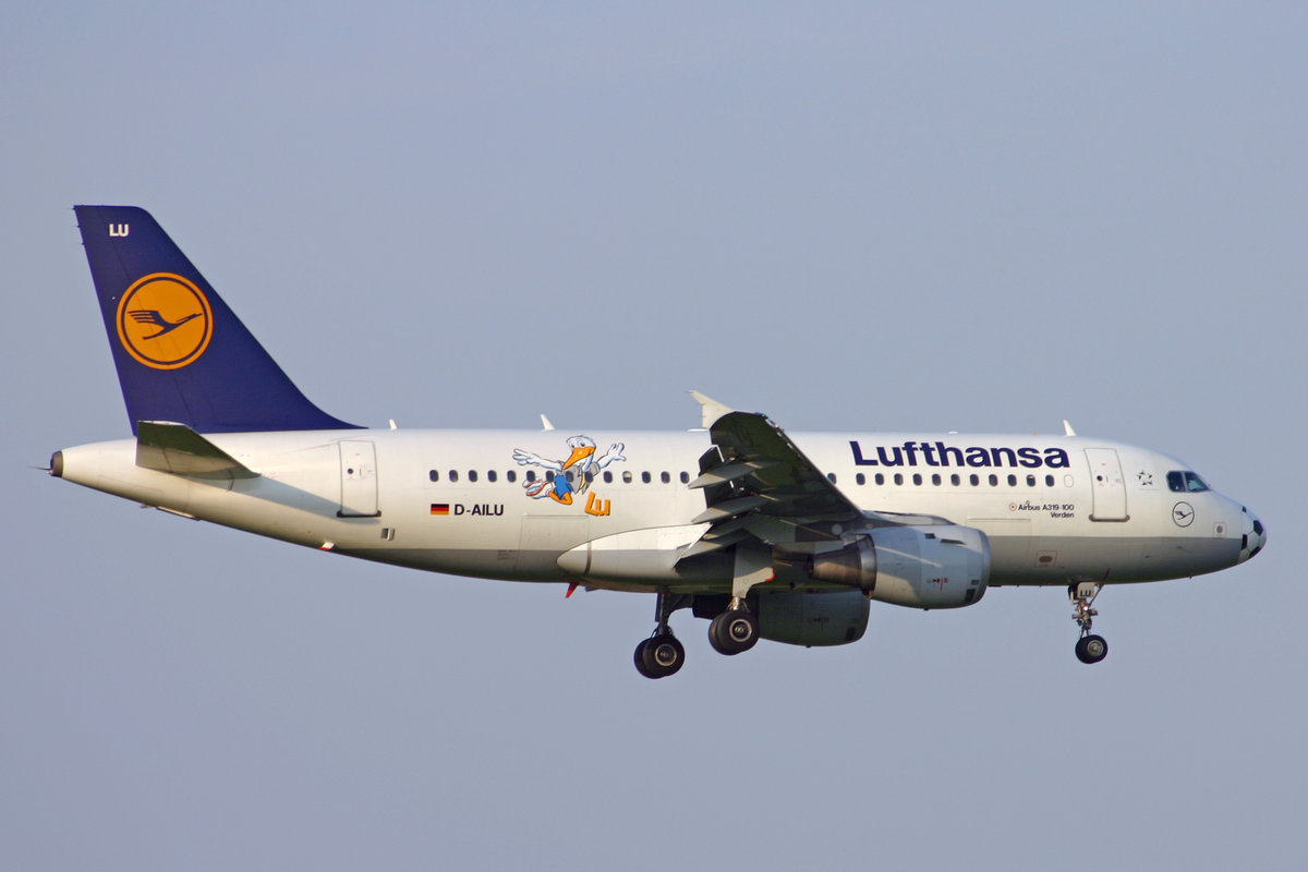 Lufthansa, D-AILU, Airbus A319-114, msn: 744 ,  Verden ,  Lu , 04.Mai 2006, ZRH Zürich, Switzerland.
