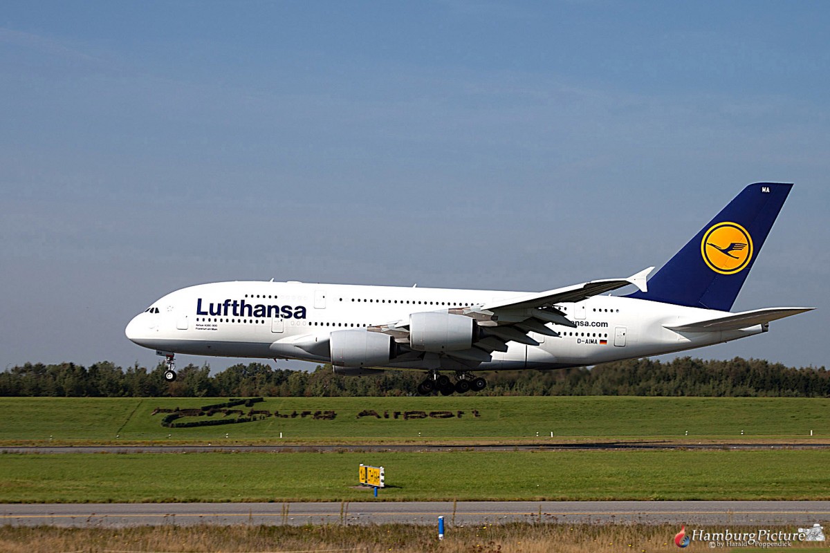Lufthansa D-AIMA Airbus A380-800 (Frankfurt am Main) Überflug zum 100. Geburtstag vom Hamburg Airport - HAM-EDDH
Am 25.09.2011