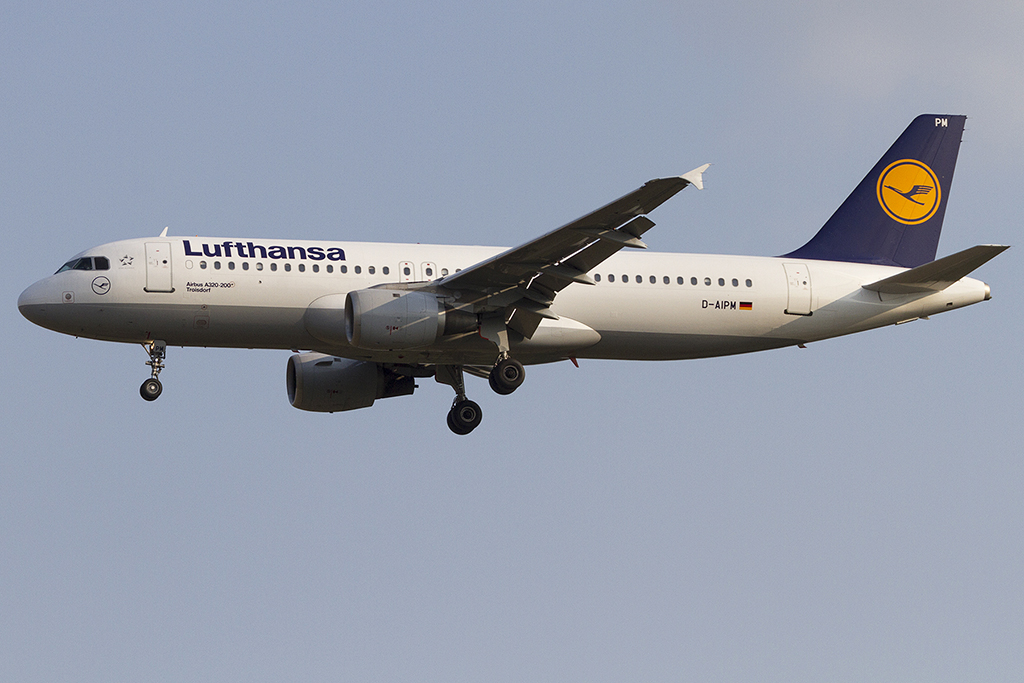 Lufthansa, D-AIPM, Airbus, A320-211, 11.08.2015, FRA, Frankfurt, Germany




