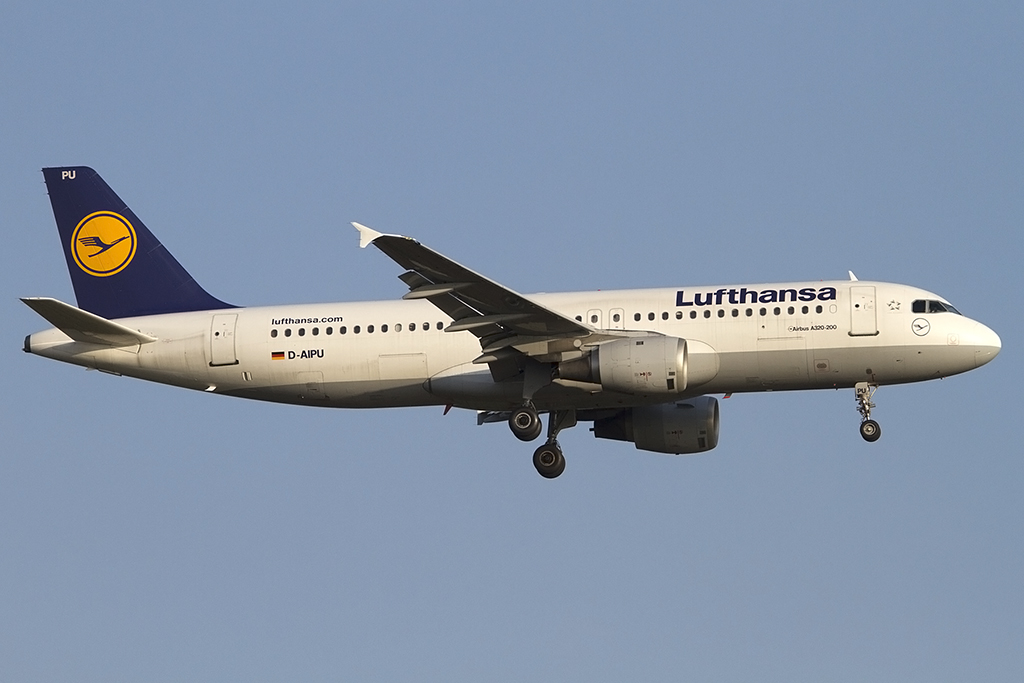 Lufthansa, D-AIPU, Airbus, A320-211, 28.09.2013, FRA, Frankfurt, Germany



