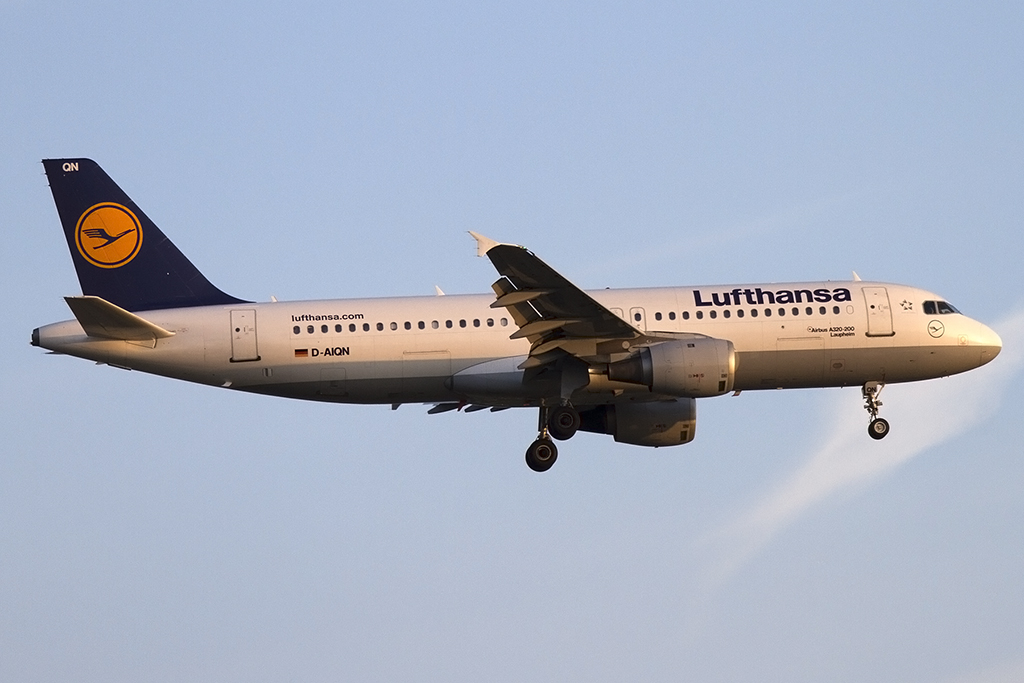 Lufthansa, D-AIQN, Airbus, A320-211, 28.09.2013, FRA, Frankfurt, Germany



