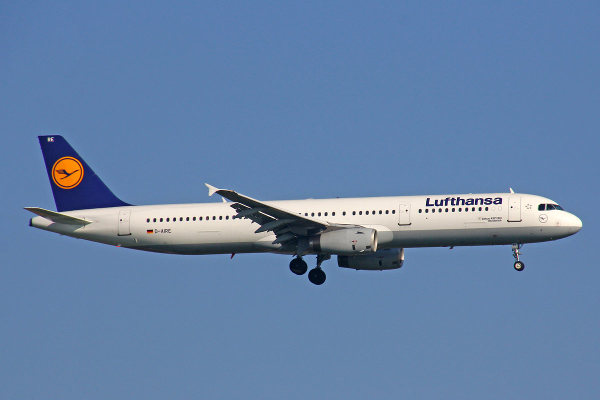 Lufthansa, D-AIRE, Airbus A321-131,  Osnabrück , 25.September 2016, MUC München, Germany.
