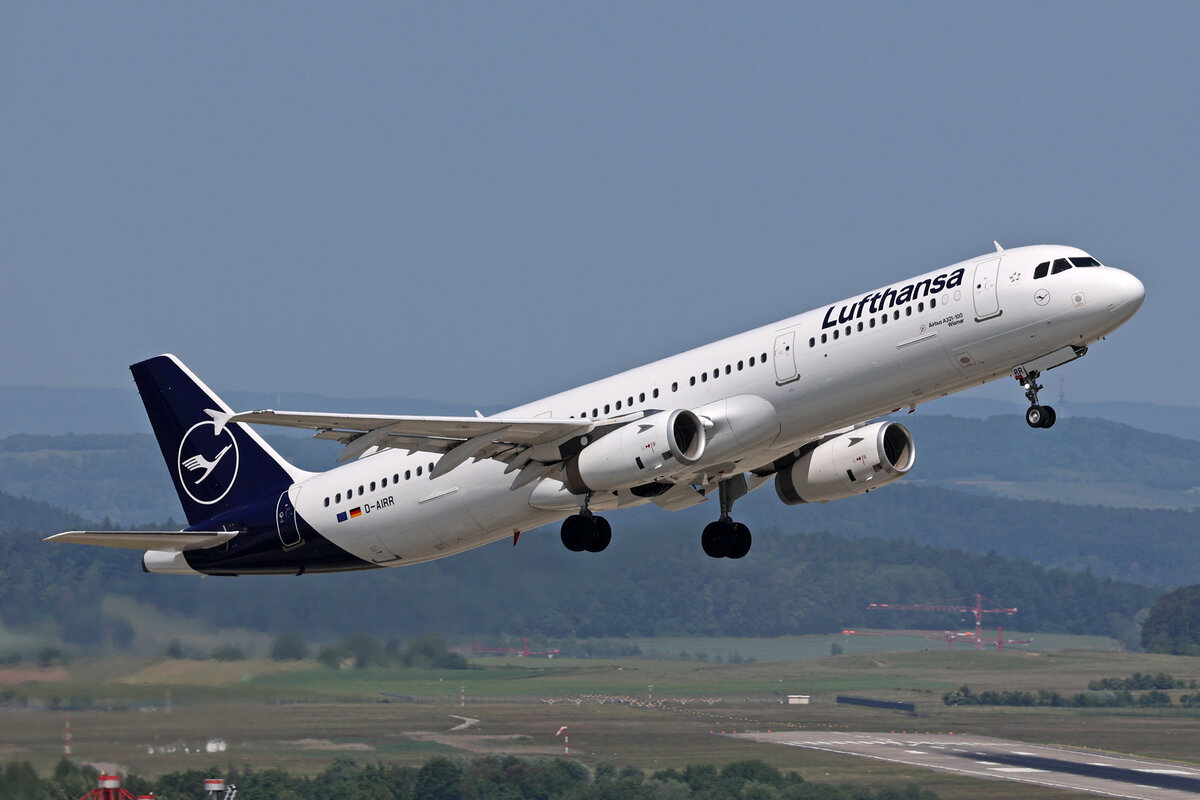 Lufthansa, D-AIRR, Airbus A321-131, msn: 567,  Wismar ,  29.Mai 2023, ZRH Zürich, Switzerland.