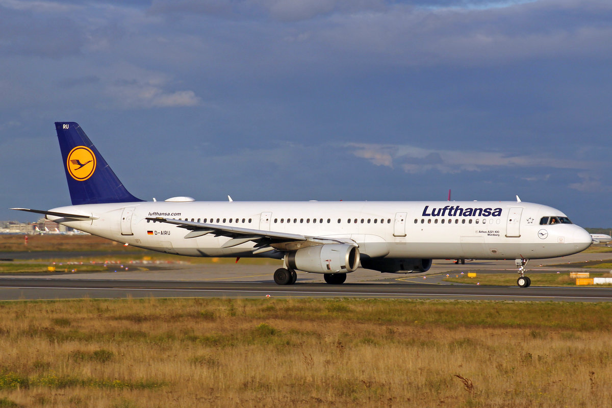 Lufthansa, D-AIRU, Airbus A321-131, msn: 692,  Würzburg , 28,September 2019, FRA Frankfurt, Germany.