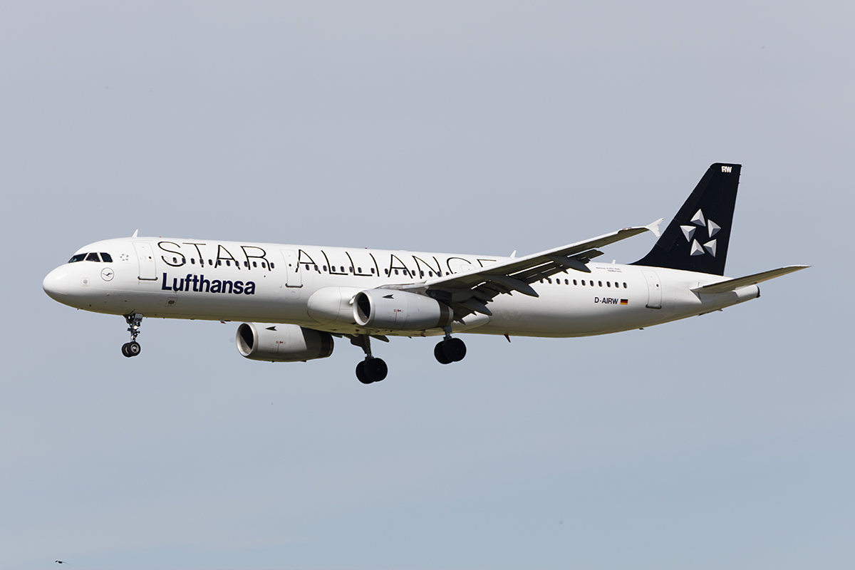 Lufthansa, D-AIRW, Airbus, A321-131, 01.05.2017, FCO, Roma, Italy 



