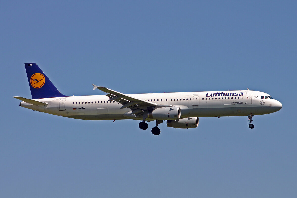Lufthansa, D-AIRW, Airbus A321-131, msn: 699,  Heilbronn , 13.Juli 2007, ZRH Zürich, Switzerland.