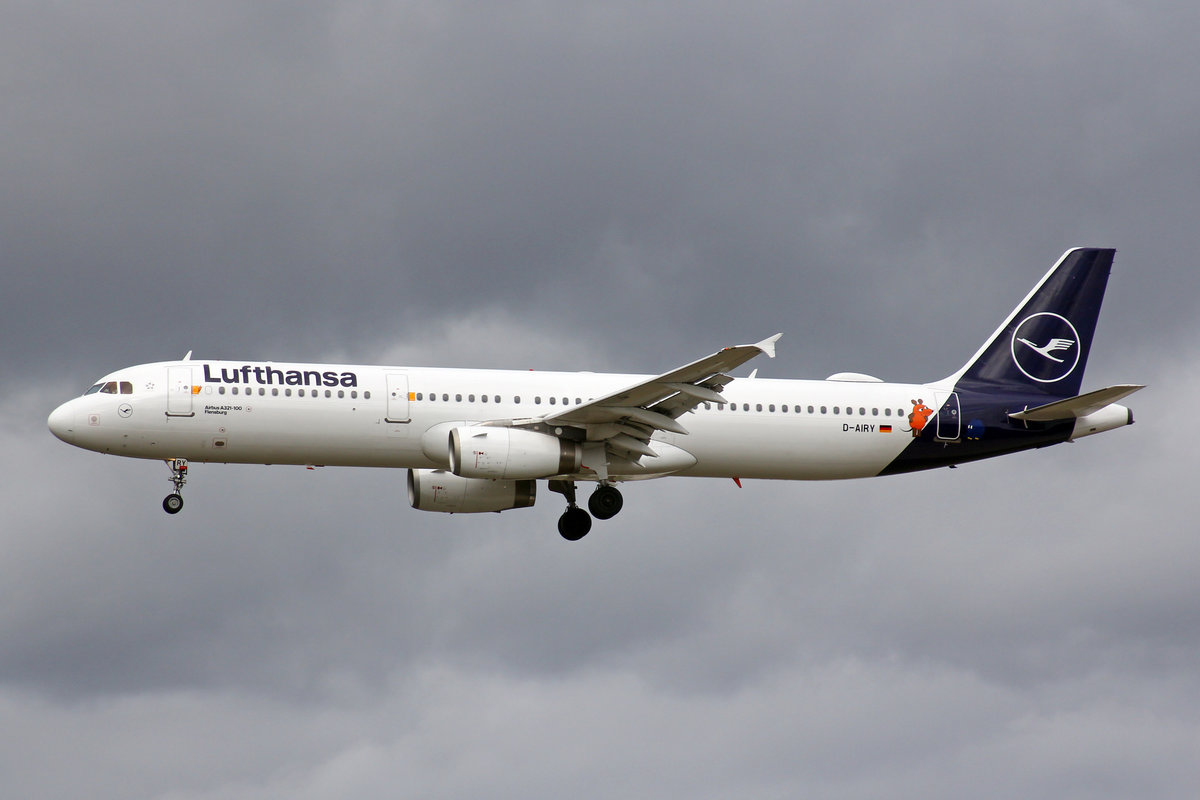 Lufthansa, D-AIRY, Airbus A321-131, msn: 901,  Flensburg ,  Die Maus , 28,September 2019, FRA Frankfurt, Germany.