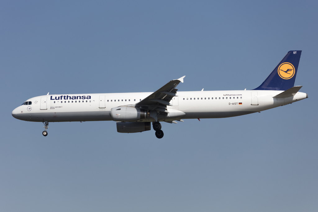 Lufthansa, D-AIST, Airbus, A321-231, 30.08.2015, FRA, Frankfurt, Germany 




