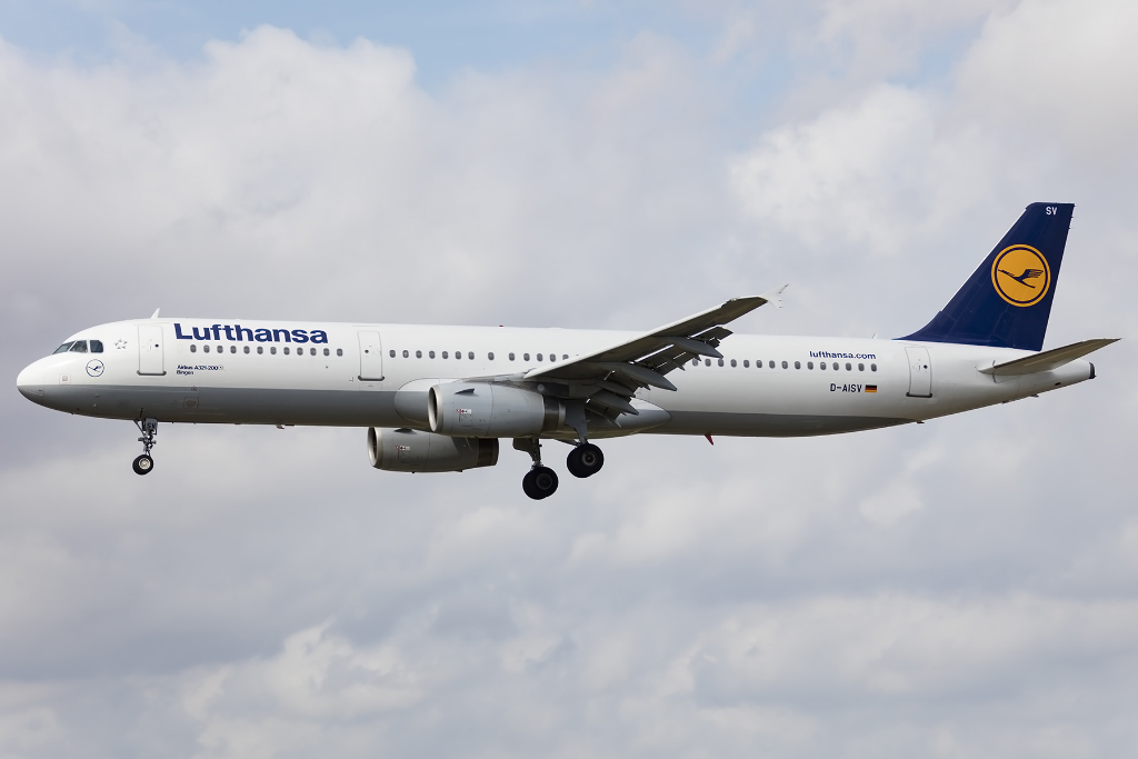 Lufthansa, D-AISV, Airbus, A321-231, 26.09.2015, BCN, Barcelona, Spain 




