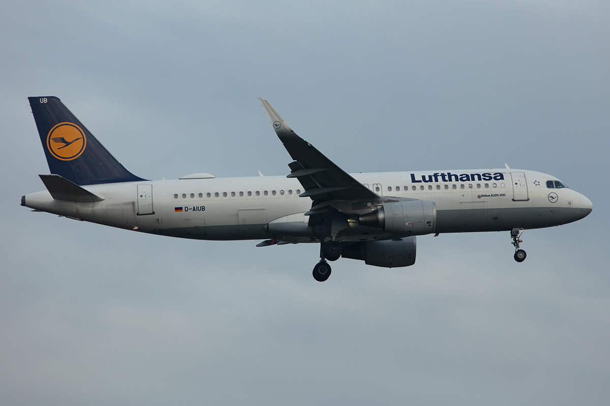 Lufthansa, D-AIUB, Airbus, A320-214, 24.11.2019, FRA, Frankfurt, Germany



