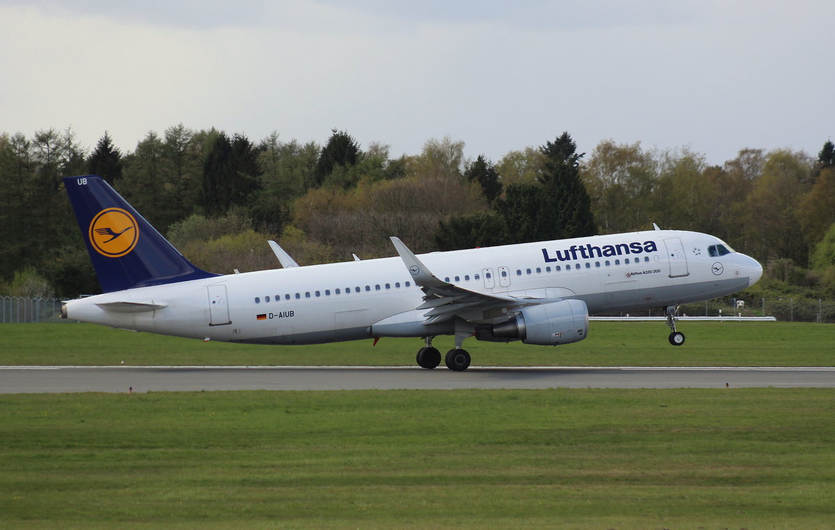 Lufthansa, D-AIUB, (c/n 5972),Airbus A 320-214(SL), 23.04.2016,HAM-EDDH, Hamburg, Germany 