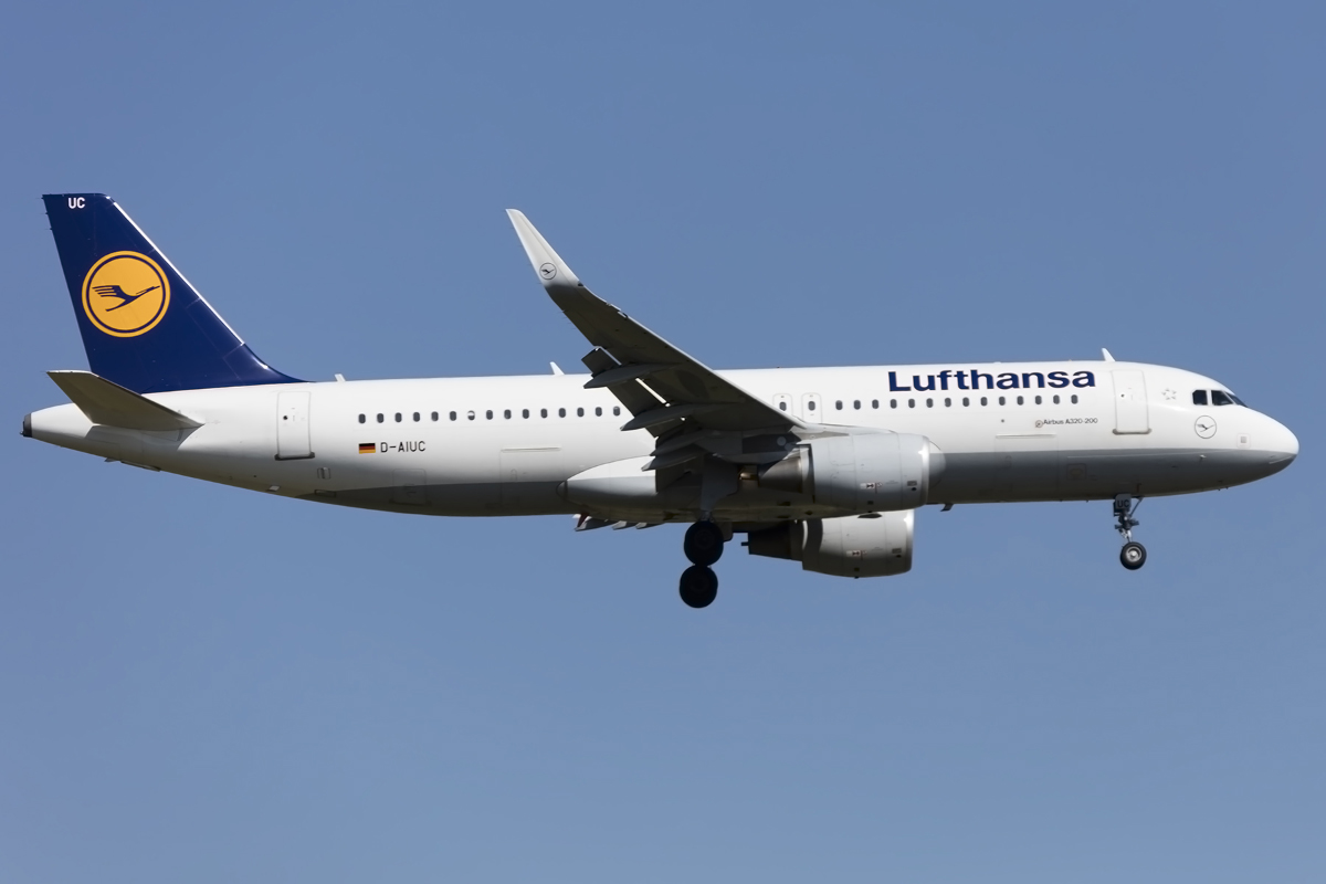 Lufthansa, D-AIUC, Airbus, A320-214, 05.05.2016, FRA, Frankfurt, Germany 



