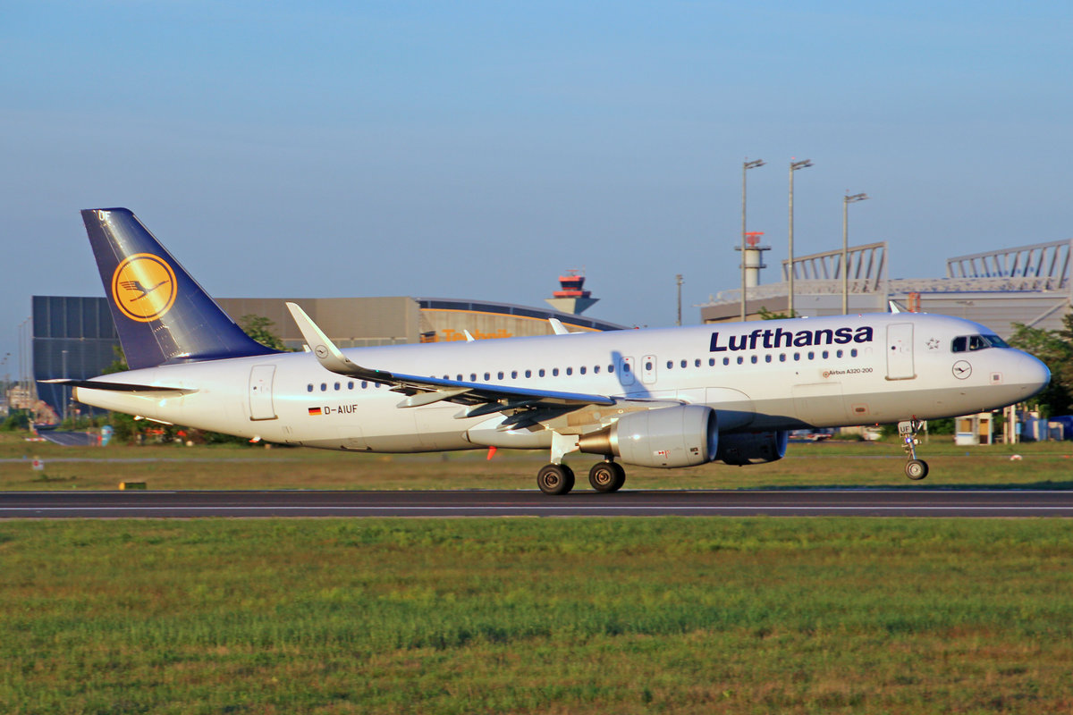 Lufthansa, D-AIUF, Airbus A320-214, 20.Mai 2017, FRA Frankfurt am Main, Germany.