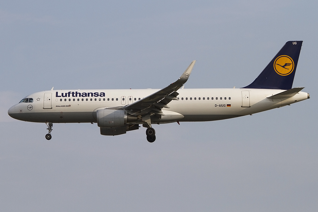 Lufthansa, D-AIUG, Airbus, A320-214, 11.08.2015, FRA, Frankfurt, Germany 




