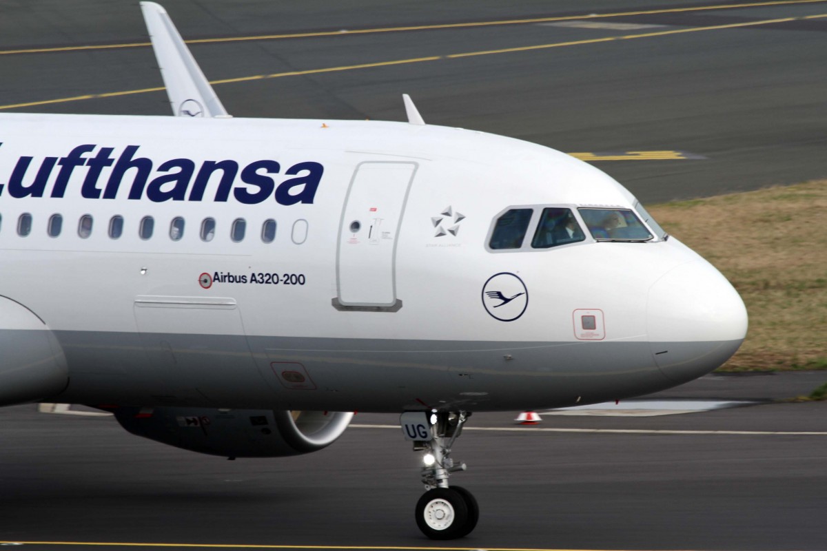 Lufthansa, D-AIUG  ohne , Airbus, A 320-214 sl (Bug/Nose), 03.04.2015, DUS-EDDL, Düsseldorf, Germany
