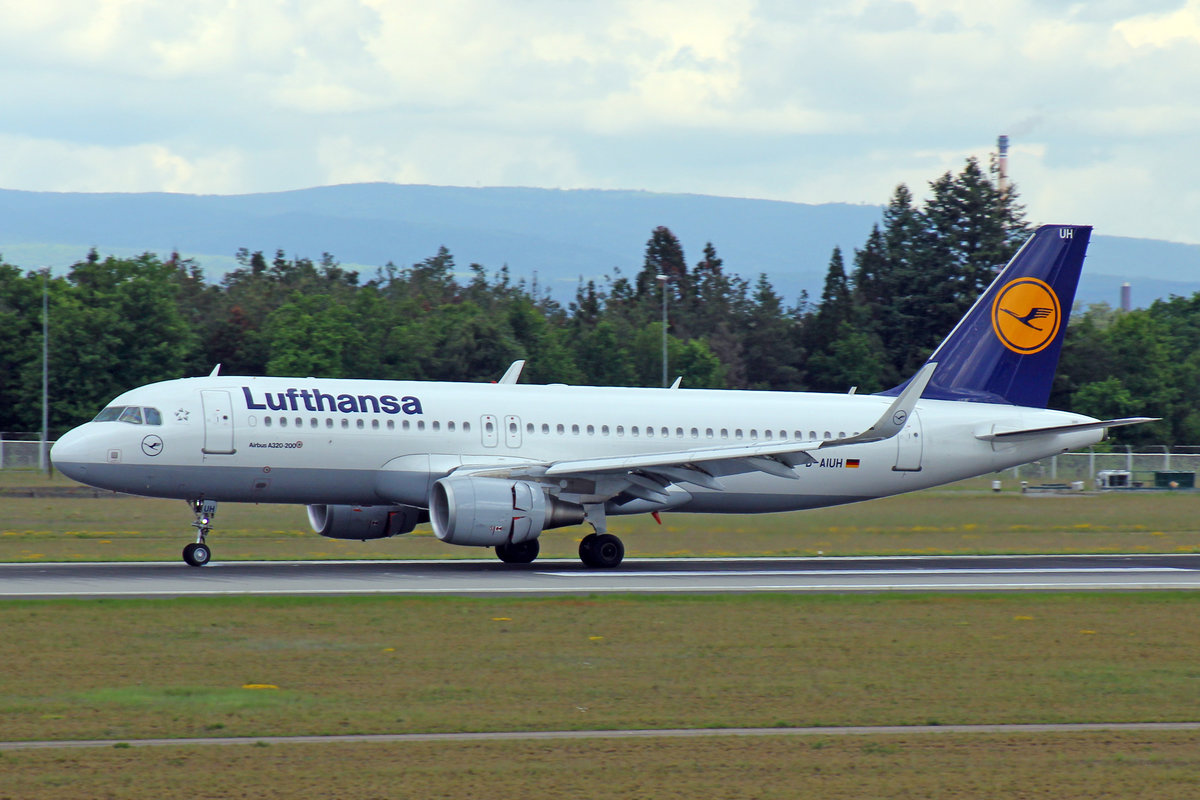 Lufthansa, D-AIUH, Airbus A320-214, 20.Mai 2017, FRA Frankfurt am Main, Germany.