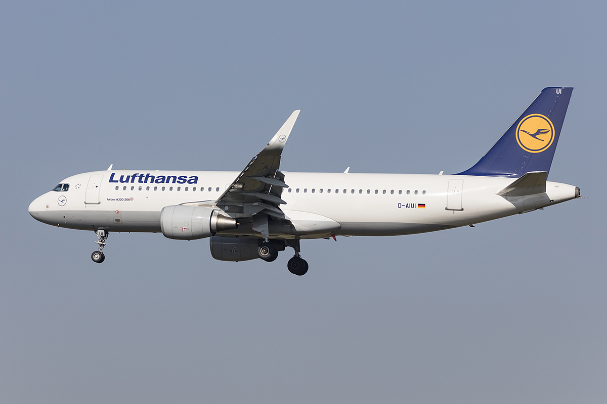 Lufthansa, D-AIUI, Airbus, A320-214, 17.10.2017, FRA, Frankfurt, Germany 


