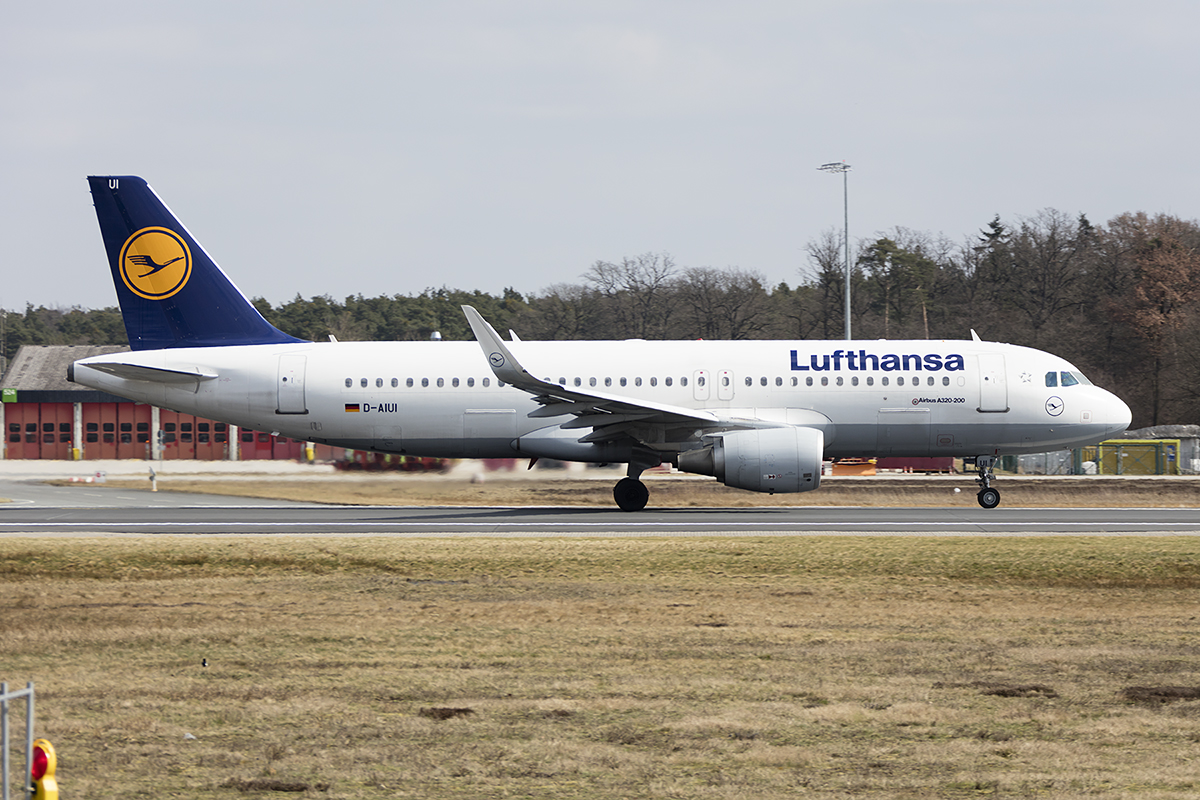Lufthansa, D-AIUI, Airbus, A320-214, 24.03.2018, FRA, Frankfurt, Germany 



