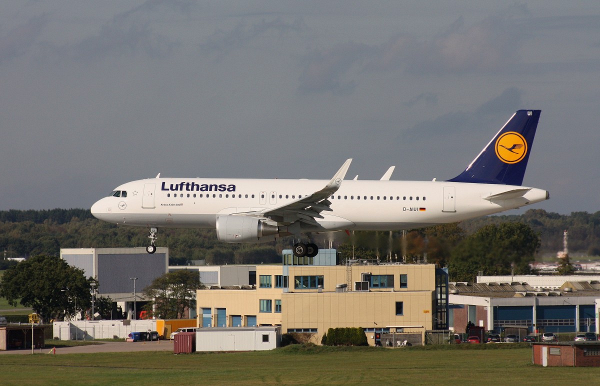 Lufthansa, D-AIUI, (c/n 6265),Airbus A 320-214 (SL), 14.10.2014, HAM-EDDH, Hamburg, Germany 