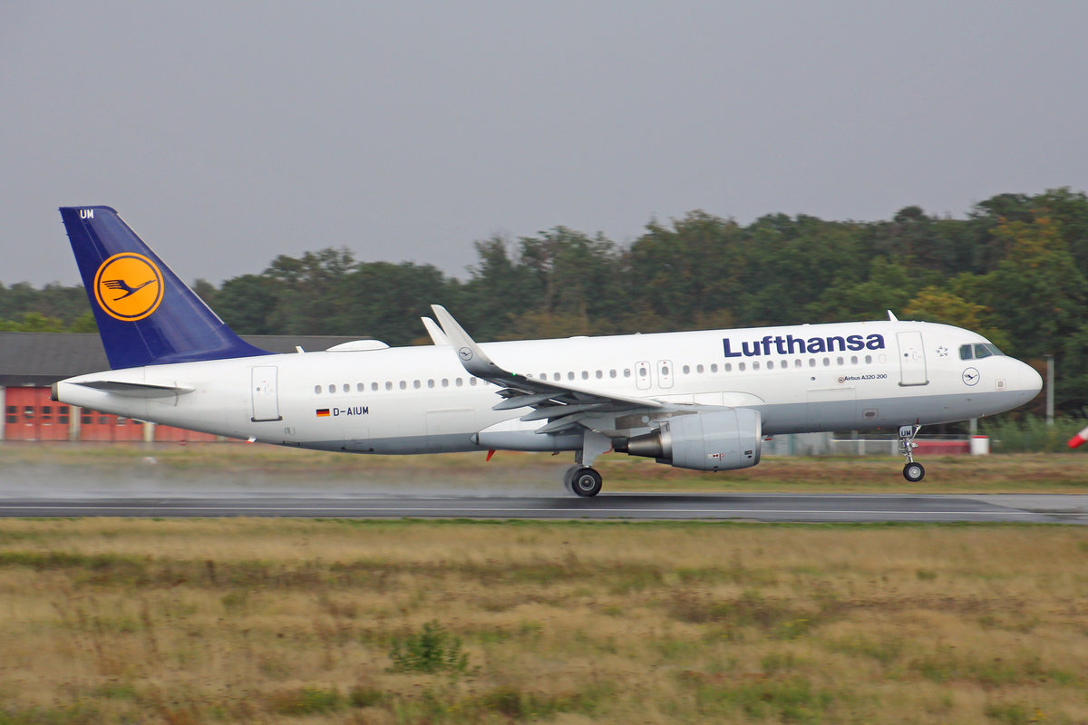 Lufthansa, D-AIUM, Airbus A320-214, msn: 6577, 29.September 2019, FRA Frankfurt, Germany.