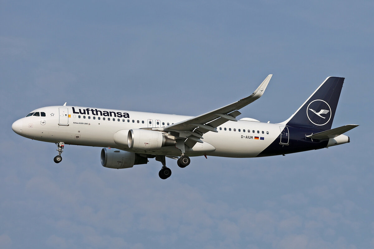 Lufthansa, D-AIUM, Airbus A320-214, msn: 6577, 05.Juli 2024, MXP Milano Malpensa, Italy.