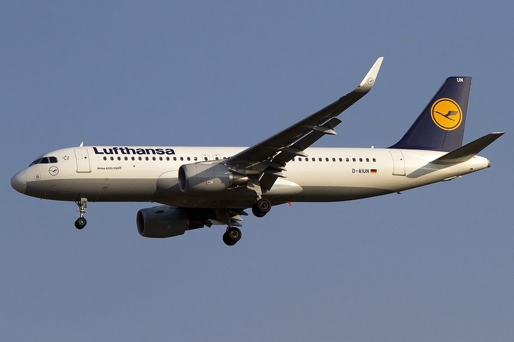 Lufthansa, D-AIUN, Airbus, A320-214, 08.06.2015, FRA, Frankfurt, Germany 




