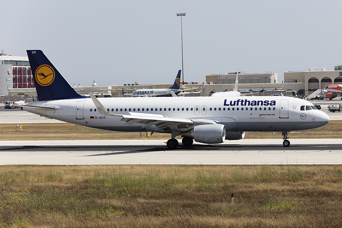 Lufthansa, D-AIUV, Airbus, A320-214, 03.06.2018, MLA, Malta, Malta 



