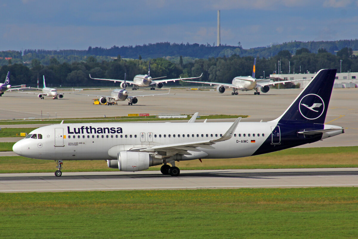 Lufthansa, D-AIWC, Airbus A320-214, msn: 8667,  Memmingen , 11.September 2022, MUC München, Germany.