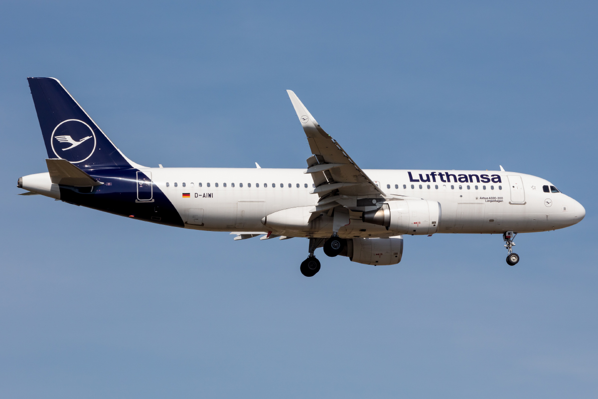 Lufthansa, D-AIWI, Airbus, A320-214, 13.09.2021, FRA, Frankfurt, Germany