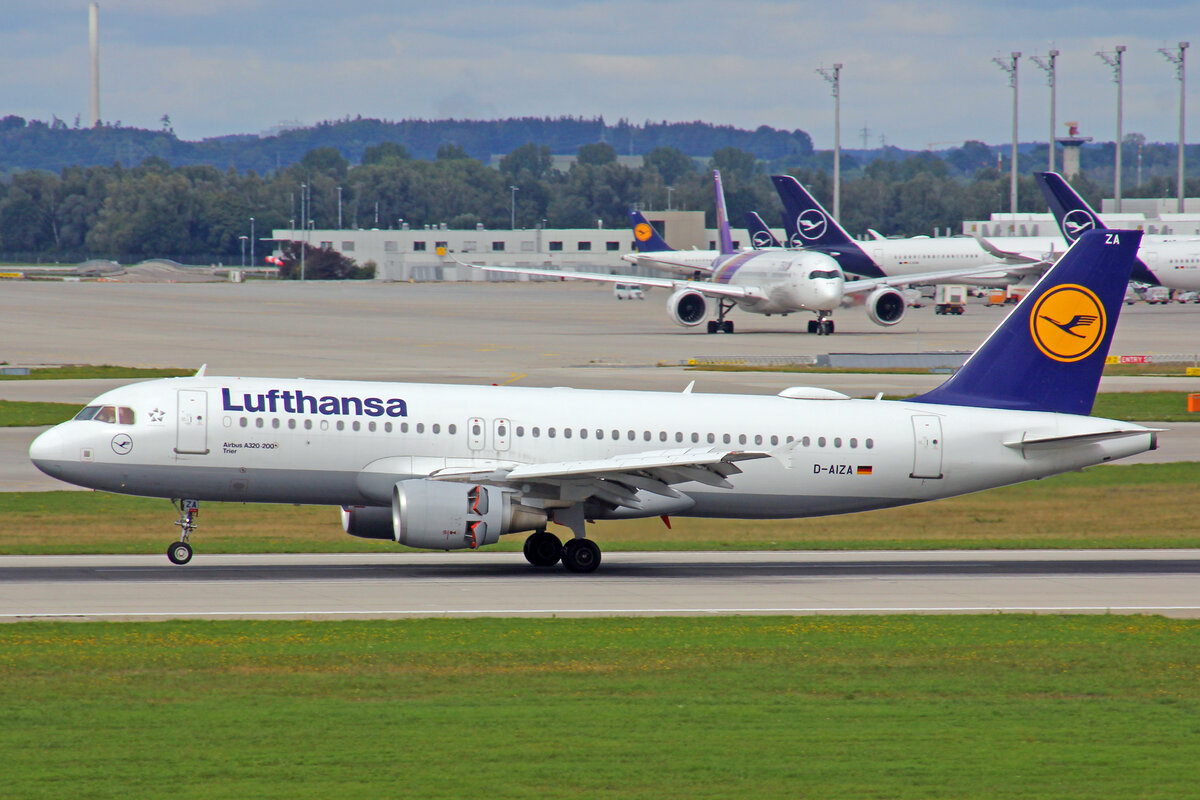 Lufthansa, D-AIZA, Airbus A320-214, msn: 4097,  Trier , 11.September 2022, MUC München, Germany.