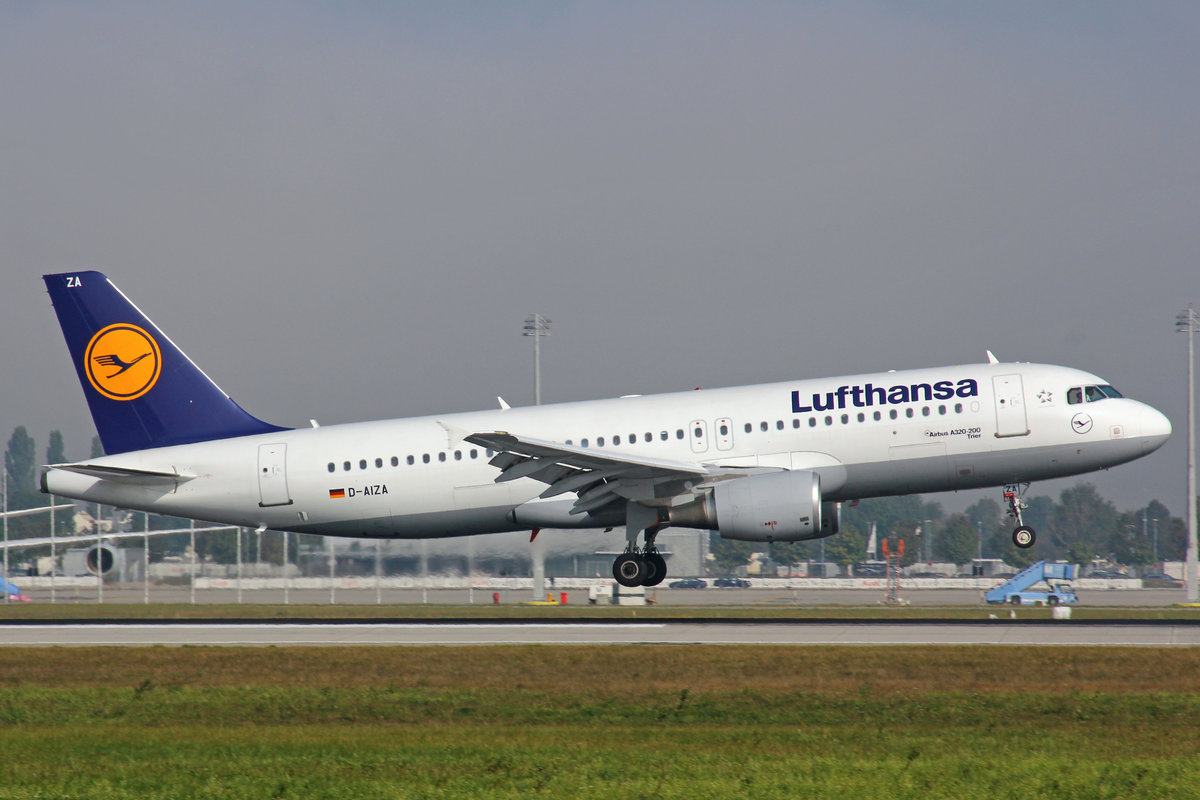Lufthansa, D-AIZA, Airbus A320-214,  Trier , 24.September 2016, MUC Mnchen, Germany.